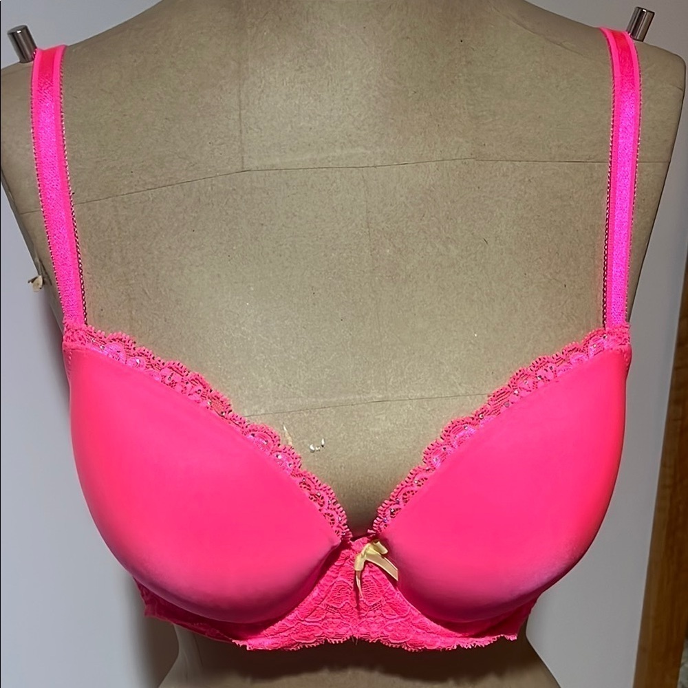 Victoria's Secret Vibrant Pink Lace Bra
